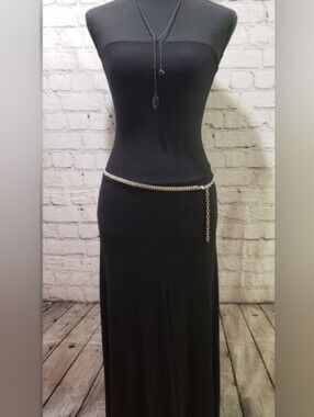 Elegant Black 2-in-1 Dress Transitions Seamlessly Into A Maxi Skirt